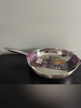 David Burke Regency 10 Inch Stainless Steel Fry Pan W Pour Spouts Up to 400F NEW